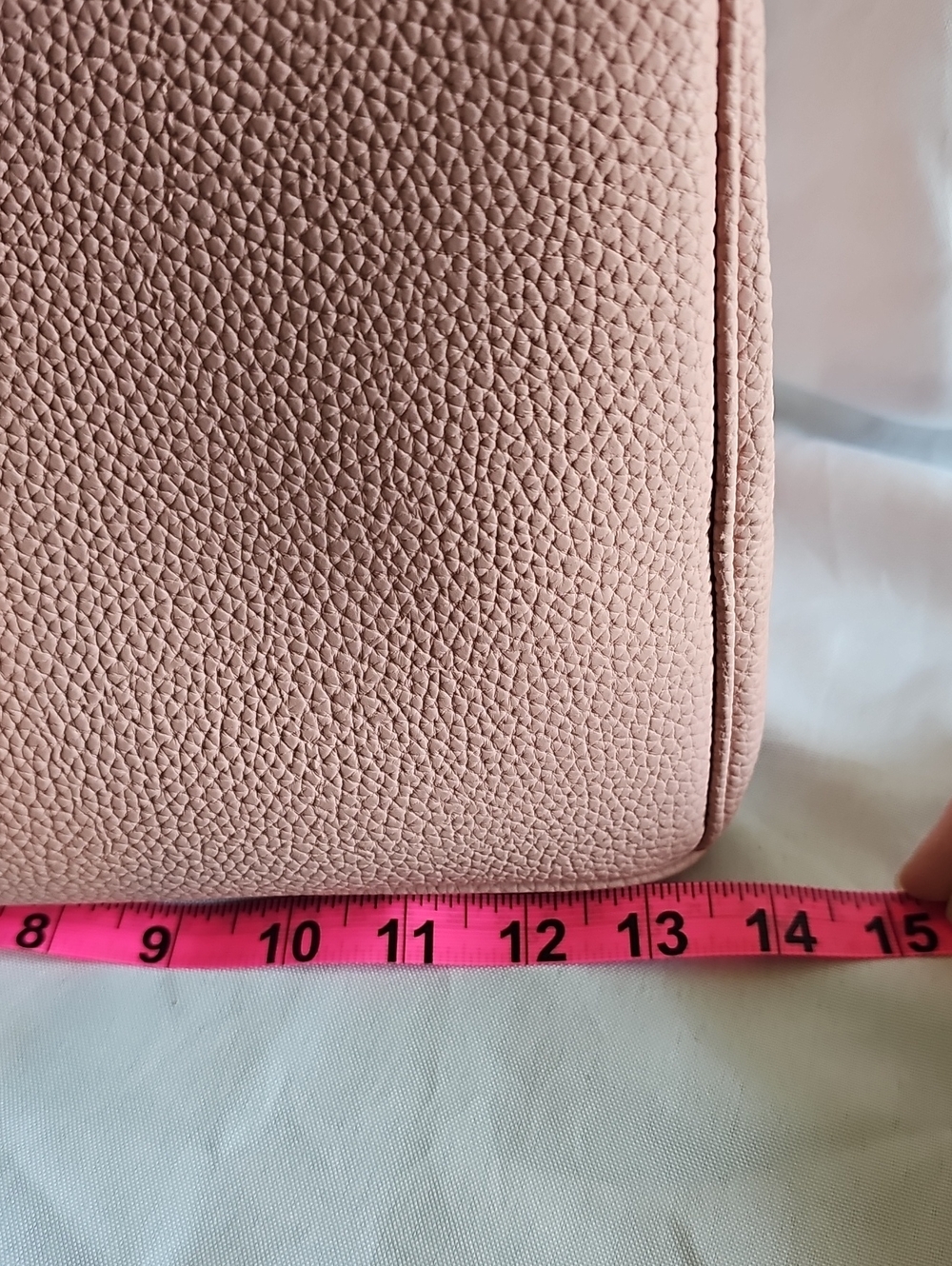 Women’s Pink Leather Tote Wirkin Handbag with Gold Hardware And Ornament - Picture 6 of 15